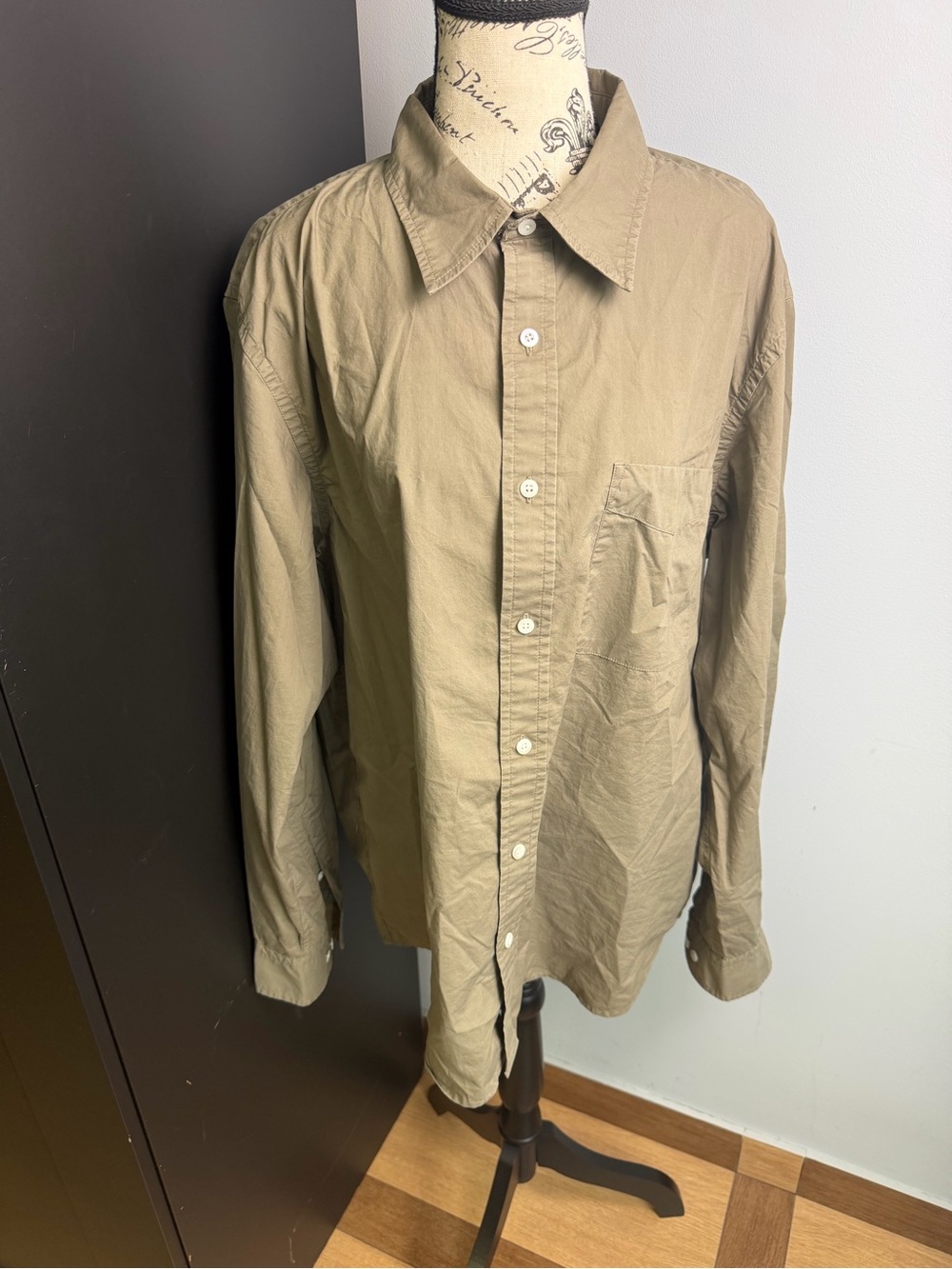 Madewell Button-Up Shirt in Crisp Poplin Size M